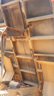 รถอีซูซุ 6 ล้อดั้ม FTR  240 แรงม้า  ปี 56.  ( รถวิ่ง 12x,xxx กม. )    สนใจติดต่อ  081 - 6079515