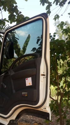 รถอีซูซุ 6 ล้อดั้ม FTR  240 แรงม้า  ปี 56.  ( รถวิ่ง 12x,xxx กม. )    สนใจติดต่อ  081 - 6079515