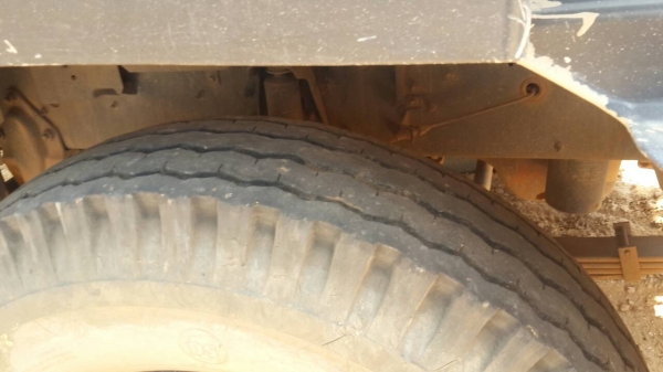 รถอีซูซุ 6 ล้อดั้ม FTR  240 แรงม้า  ปี 56.  ( รถวิ่ง 12x,xxx กม. )    สนใจติดต่อ  081 - 6079515