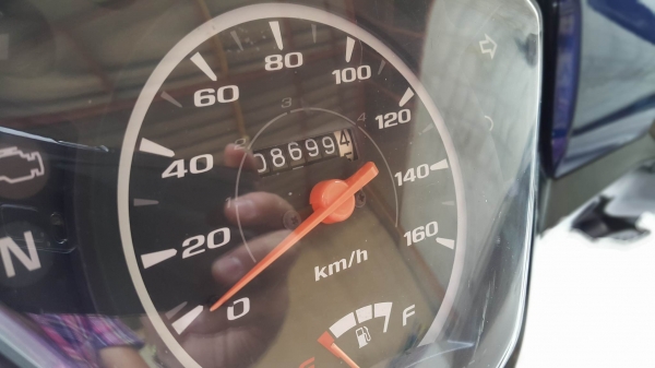 Wave 110i 2014 ตัว RS ท้อปสุด สตาร์ทมือ วิ่งน้อยไม่แพง ต่อรองได้ Wave 110i 2014 ตัว RS ท้อปสุด สตาร์ทมือ วิ่งน้อยไม่แพง ต่อรองได้