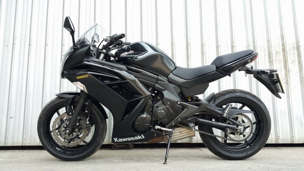 Ninja650 2013 ตัวโช๊คเหลือง วิ่งน้อย สภาพสวยมาก ราคาไม่แพง ต่อรองได้จ้า Ninja650 2013 ตัวโช๊คเหลือง วิ่งน้อย สภาพสวยมาก ราคาไม่แพง ต่อรองได้จ้า