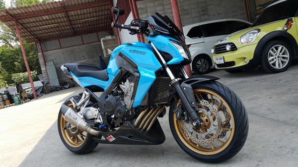 CB650F 2014 สวยๆสีรถยนต์ประกายมุข เคฟล่าทั้งคัน ไม่แพง ต่อรองได้ CB650F 2014 สวยๆสีรถยนต์ประกายมุข เคฟล่าทั้งคัน ไม่แพง ต่อรองได้