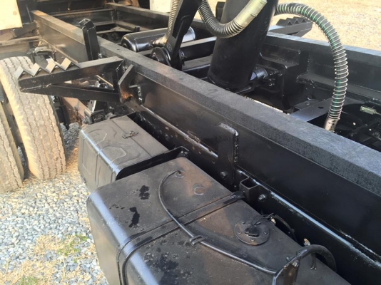 ขาย 6 ล้อดั้ม NPR วางเครื่อง 130 แรง ปี 1998 ยาว 4.20 เมตร ช่วงล่าง F หน้า - หลัง ต่อดั้มใหม่ กะบะบิเนียบใหม่ ทำสีใหม่หมด พวงมาลัยเพาเวอร์  คัดซีสวย ภายในครบ รถสวยพร้อมใช้งานเลย  รถยังไม่เคยใช้งาน ต่อเสร็จใหม่ๆเลยครับ เอาไปใช้ได้เลยขาย 6 ล้อดั้ม NPR วางเค