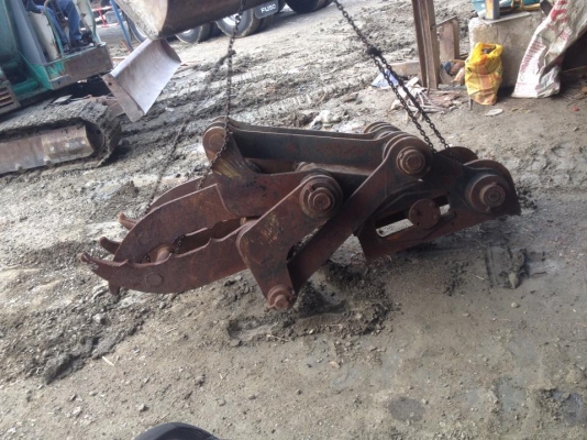 FROM JAPAN ตัวปากหนีบไม้/สลัก-อุปกรณ์รองรับ สำหรับรถขุดไซค์ 60,75,100,120 ราคาเพียง 29,500 บาท สนใจติดต่อ 0819337688