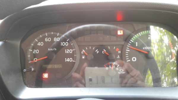 ขายหกล้อ ชีรี่ 500  ยาว 5.60 ม. ปี 56 สภาพป้ายแดงมาก่อนได้ก่อนครับ