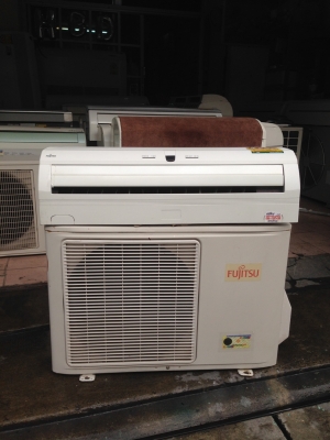**** ขายแอร์ Fujitsu 12500 BTU สภาพสวย **** **** ขายแอร์ Fujitsu 12500 BTU สภาพสวย ****