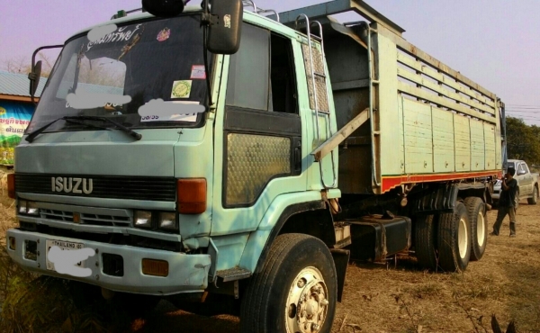 สิบล้อ อีซูชุ ร็อค FXZ23NFY 195โบว์ อินเตอร์ 2เพาใหญ่ สภาพดีสวยเดิมๆพร้อมใช้ ทะเบียนพร้อมโอน สิบล้อ อีซูชุ ร็อค FXZ23NFY 195โบว์ อินเตอร์ 2เพาใหญ่ สภาพดีสวยเดิมๆพร้อมใช้ ทะเบียนพร้อมโอน