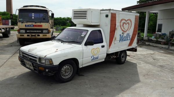 รถบรรทุกตู้เย็น TOYOTA 89 แรงม้า  ปีจดทะเบียน 2541