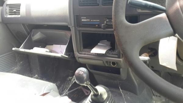 รถบรรทุกตู้เย็น TOYOTA 89 แรงม้า  ปีจดทะเบียน 2541