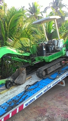 รถแบคโค Mitsubishi mm25 เก่านอก ปั้มนิ้ว