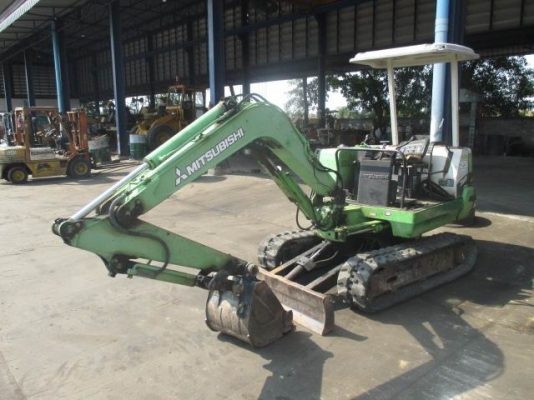 รถแบคโค Mitsubishi mm25 เก่านอก ปั้มนิ้ว