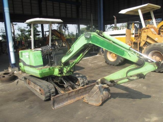 รถแบคโค Mitsubishi mm25 เก่านอก ปั้มนิ้ว