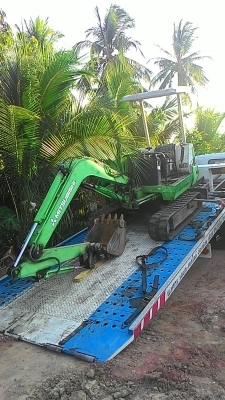 รถแบคโค Mitsubishi mm25 เก่านอก ปั้มนิ้ว