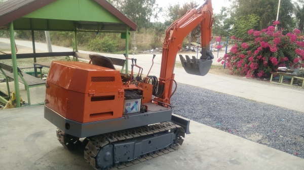 รถขุด IHI 005  พร้อมใช้ กำลังดีมาก