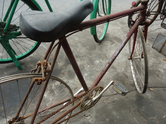 จักรยานโบราณ 2 คันคันเขียว 2600.- คันเสือหมอบ830.-