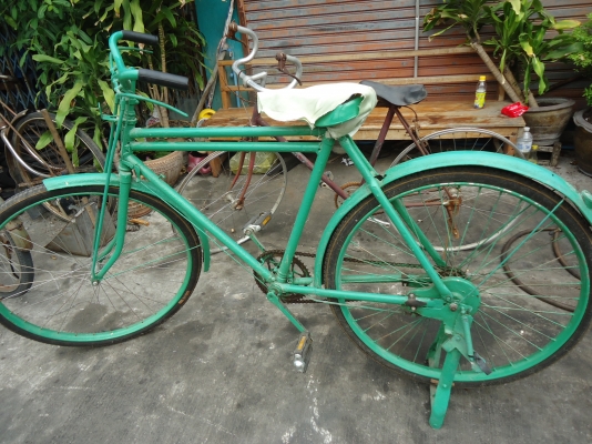 จักรยานโบราณ 2 คันคันเขียว 2600.- คันเสือหมอบ830.-