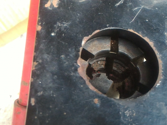 แท่นอัดย้ำหัวสายด้วยระบบไฮดรลกลิค ใช้งานย้ำหัวสายแบบต่างๆได้ เช่นสายพ่นทางการเกษตร งานไฮดรอลิกต่างๆ