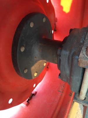 (M60 คันที่1)** ราคา 510,000 ** คูโบต้า M6040 ใบดัน+ผาน สภาพสวยสด สี เครื่อง เกียร์ เดิมทุกอย่าง 062 387-4789