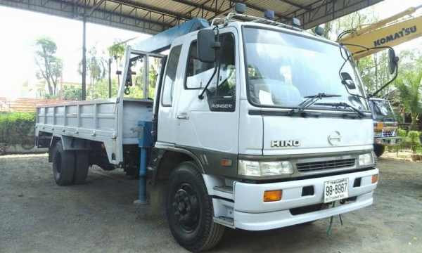 ขายรถหกล้อติดเครน HINO FF1J เครื่อง JO8C-210 แรง ปี 40 กระบะช่วงยาว 6.50 เมตร ยาง 9.00 ติดเครน tanado 3 ตัน 4 ปอก 3 ชัก ทะเบียนพร้อม