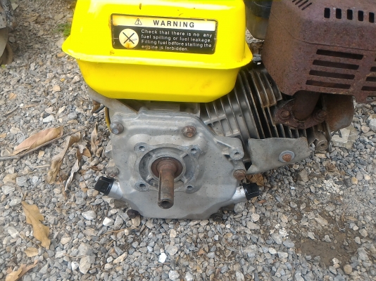 เครื่องยนต์เอนกประสงค์รุ่นใหม่แบบสูบเอียง ใช้เป็นต้นกำลังหมุนขับงานต่างๆได้ ทดแทนการทำงานของมอเตอร์ในที่ๆไม่มีไฟฟ้าใช้