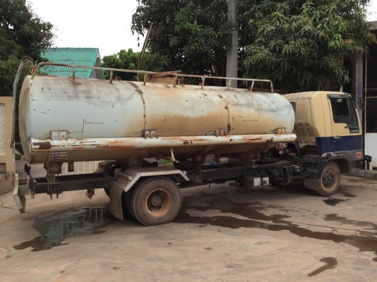 HINO KM 779 รถน้ำเครื่อง 1w ปั้มลมเกียร์ 1W เบรคทิฟฟี่ หัวไฮเทก ถังน้ำ 12000 ลิตร เอกสารทะเบียน พร้อมโอน