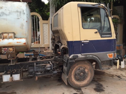 HINO KM 779 รถน้ำเครื่อง 1w ปั้มลมเกียร์ 1W เบรคทิฟฟี่ หัวไฮเทก ถังน้ำ 12000 ลิตร เอกสารทะเบียน พร้อมโอน