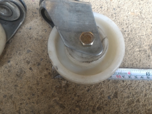 ล้อพลาสติกวิศวกรรม. 4"ลูกล้อไนล่อน ยี่ห้อ WAGEN Rollen จากเยรมัน ใช้งานมาน้อน สภาพ 95 \% ขึ้น