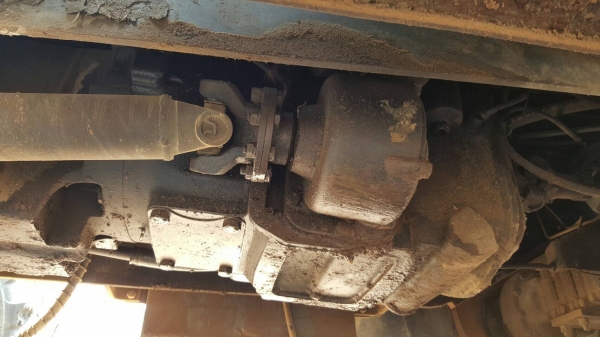 ขาย รถตักหน้าขุดหลัง 2 เพลา MF 750 เอกสารเล่มทะเบียนครบ เครื่องดี ปั้มดี มีไลน์แย็กแต่ไม่ให้หัวแย็ก มีบุ้งกี๋ให้ ราคาคุยกันได้ครับ