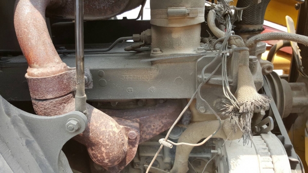 ขาย รถตักหน้าขุดหลัง 2 เพลา MF 750 เอกสารเล่มทะเบียนครบ เครื่องดี ปั้มดี มีไลน์แย็กแต่ไม่ให้หัวแย็ก มีบุ้งกี๋ให้ ราคาคุยกันได้ครับ