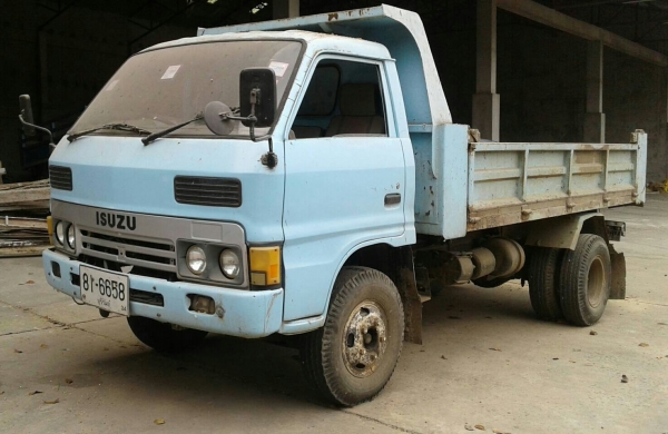 หกล้อ อีซูซุ KS110ฝาดำ ดั้ม ช่วงล่างท้าย F สภาพดีสวยพร้อมใช้ ทะเบียนพร้อมโอน ราคา 225,000บ ครับ