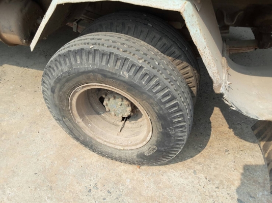 หกล้อ อีซูซุ KS110ฝาดำ ดั้ม ช่วงล่างท้าย F สภาพดีสวยพร้อมใช้ ทะเบียนพร้อมโอน ราคา 225,000บ ครับ