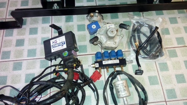 ขายชุดแก๊ส LPG หัวฉีด ถูกๆครับของพึ่งถอดออกจารถ ขายชุดแก๊ส LPG หัวฉีด ถูกๆครับของพึ่งถอดออกจารถ