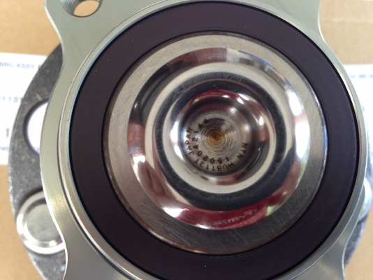 ขายลูกปืนพร้อมดุมล้อหลังของใหม่ HONDA CIVIC FD ยี่ห้อNTN JAPAN ขายลูกปืนพร้อมดุมล้อหลังของใหม่ HONDA CIVIC FD ยี่ห้อNTN JAPAN