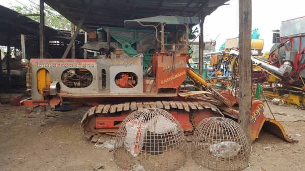 ขาย รถตีดินพร้อมใช้งาน อู่ไทยเจริญการช่าง เครื่อง HINO P11C 320 แรงม้า ช่วงล่างตัวเดิน 12 โรตารี่ดี ราคาต่อรองได้ครับ ขาย รถตีดินพร้อมใช้งาน อู่ไทยเจริญการช่าง เครื่อง HINO P11C 320 แรงม้า ช่วงล่างตัวเดิน 12 โรตารี่ดี ราคาต่อรองได้ครับ