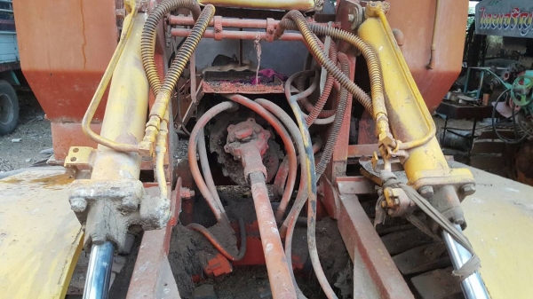 ขาย รถตีดินพร้อมใช้งาน อู่ไทยเจริญการช่าง เครื่อง HINO P11C 320 แรงม้า ช่วงล่างตัวเดิน 12 โรตารี่ดี ราคาต่อรองได้ครับ ขาย รถตีดินพร้อมใช้งาน อู่ไทยเจริญการช่าง เครื่อง HINO P11C 320 แรงม้า ช่วงล่างตัวเดิน 12 โรตารี่ดี ราคาต่อรองได้ครับ