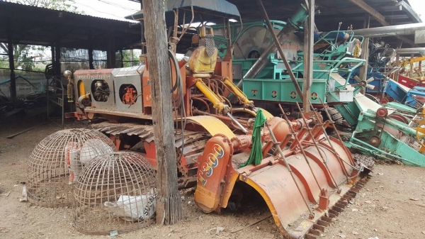 ขาย รถตีดินพร้อมใช้งาน อู่ไทยเจริญการช่าง เครื่อง HINO P11C 320 แรงม้า ช่วงล่างตัวเดิน 12 โรตารี่ดี ราคาต่อรองได้ครับ ขาย รถตีดินพร้อมใช้งาน อู่ไทยเจริญการช่าง เครื่อง HINO P11C 320 แรงม้า ช่วงล่างตัวเดิน 12 โรตารี่ดี ราคาต่อรองได้ครับ