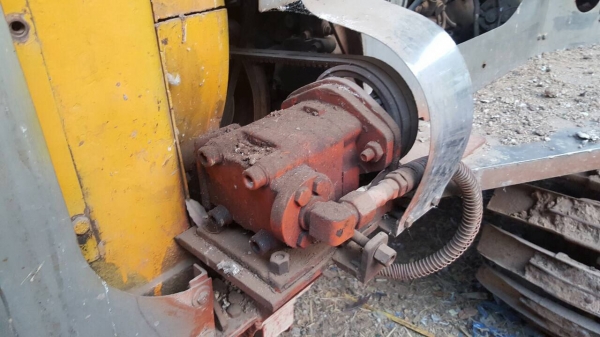 ขาย รถตีดินพร้อมใช้งาน อู่ไทยเจริญการช่าง เครื่อง HINO P11C 320 แรงม้า ช่วงล่างตัวเดิน 12 โรตารี่ดี ราคาต่อรองได้ครับ ขาย รถตีดินพร้อมใช้งาน อู่ไทยเจริญการช่าง เครื่อง HINO P11C 320 แรงม้า ช่วงล่างตัวเดิน 12 โรตารี่ดี ราคาต่อรองได้ครับ