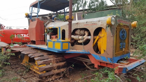 ขาย รถตีดินพร้อมใช้งาน อู่ไทยเจริญการช่าง เครื่อง HINO JO8C 260 แรงม้า ช่วงล่างตัวเดิน 12 โรตารี่ดี ราคาต่อรองได้ครับ