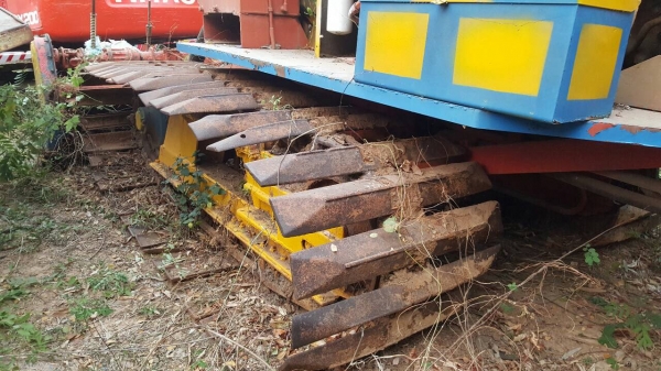 ขาย รถตีดินพร้อมใช้งาน อู่ไทยเจริญการช่าง เครื่อง HINO JO8C 260 แรงม้า ช่วงล่างตัวเดิน 12 โรตารี่ดี ราคาต่อรองได้ครับ