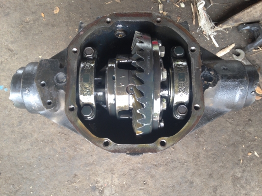 ขายเฟืองท้าย big-m 8:35หรือ4.3 ราคา4000