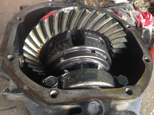 ขายเฟืองท้าย big-m 8:35หรือ4.3 ราคา4000