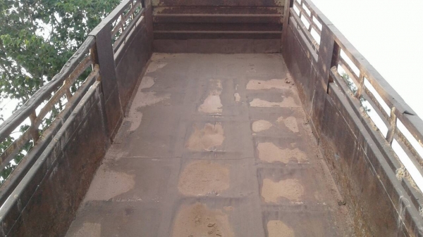 ขาย 10 ล้อดั้ม HINO FM3H คัสซีสวยตลอดเส้น เครื่องเดิม HO7D 195 แรงม้า เกียร์เดิม สโลว์เดิม ดั้มสามมิตร ทะเบียนพร้อมโอน