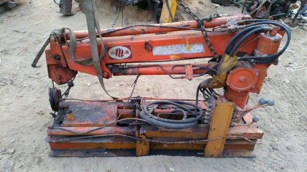 ขาย เครน ขนาด 1 ตัน สำหรับติดหลังรถบรรทุด ราคาถูกครับ