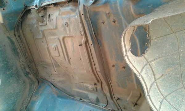 ขาย 6 ล้อ ISUZU NPR58L เครื่อง 4BE1 110 แรงม้า คัสซีสวยตลอดเส้น เฟืองท้าย F พวงมาลัยพาวเวอร์ ทะเบียนพร้อมโอน