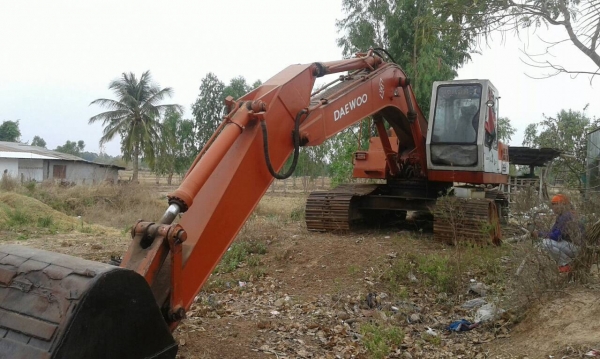 ขาย แบคโฮ DAEWOO DH220-LC เอกสารเล่มทะเบียนครบ ไฟฟ้าเต็ม ช่วงล่างเต็ม เครื่องดี ราคาต่อรองได้ครับ