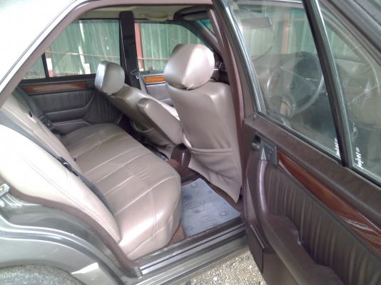 เบน300e124เกียออโต แก๊สหัวฉีด98000