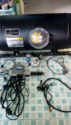 ขายชุดแก๊ส LPG หัวฉีด ถูกๆครับของพึ่งถอดออกจารถ(เพื่อนฝากขาย)