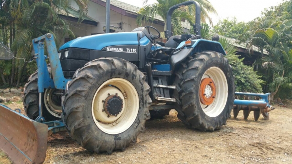 ขายด่วนครับ Newholland Ts110 ใบดันไคเฮงหลี ผานหลังcmt 750000