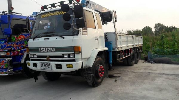 10 ล้อติดเครน 5 ตัน