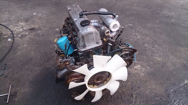 ขายเครื่องยนต์ดีเซลนิสสันขับหลัง 2000 ซีซีราคาถูก